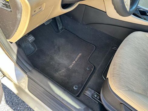 Used 2012 Hyundai Sonata GLS image 18