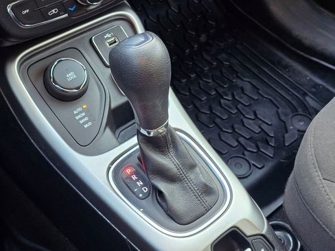 Used 2021 Jeep Compass Sport w/ Cold Weather Group image 38