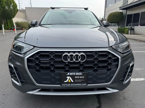 Used 2022 Audi Q5 e Premium w/ Convenience Package image 3