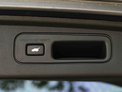 Used 2023 Honda Odyssey Touring image 38