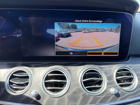 Used 2020 Mercedes-Benz E 350 Sedan image 14