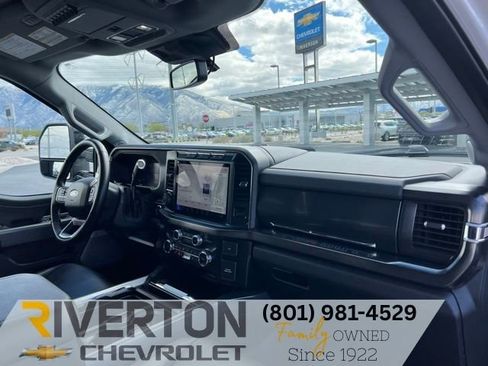 Used 2024 Ford F350 Lariat w/ Lariat Ultimate Package AWD/4WD image 39