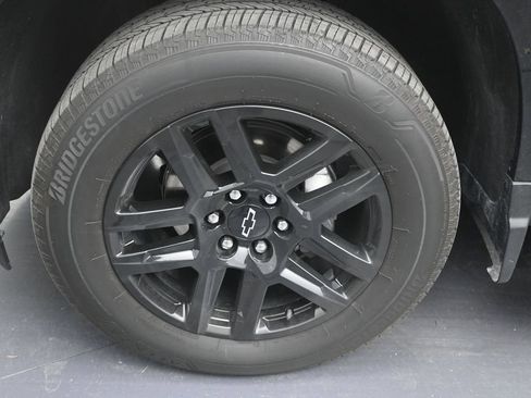 Used 2025 Chevrolet Silverado 1500 RST RWD image 9