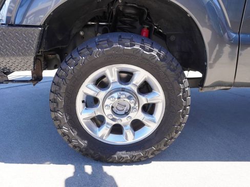 Used 2015 Ford F250 Lariat w/ Lariat Interior Package AWD/4WD image 28