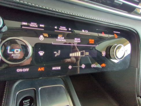 Used 2026 INFINITI QX60 Luxe w/ Cargo Package FWD image 19