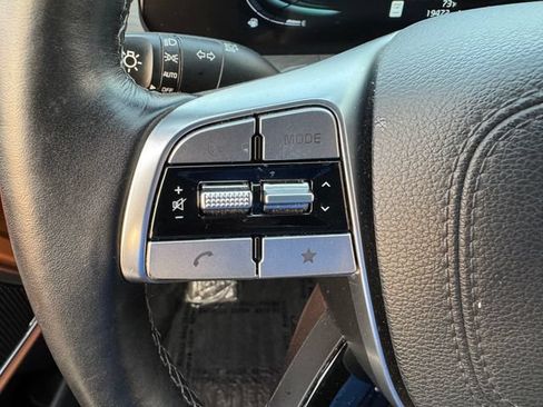 Used 2025 Kia Telluride AWD image 23