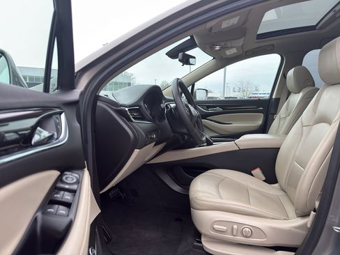 Used 2018 Buick Enclave Essence w/ Trailering Package image 11