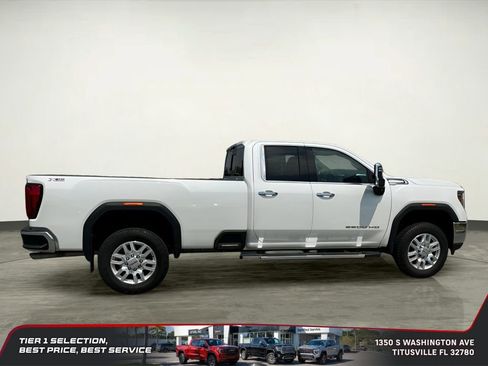 Used 2022 GMC Sierra 2500 SLT w/ SLT Premium Package AWD/4WD image 9