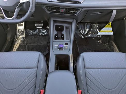 New 2026 Volkswagen Tiguan SE R-Line AWD/4WD image 19
