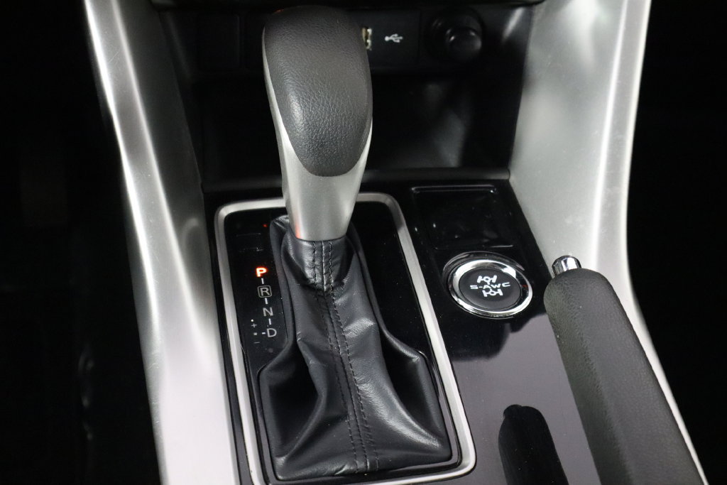 Used 2023 Mitsubishi Eclipse Cross ES AWD/4WD image 26