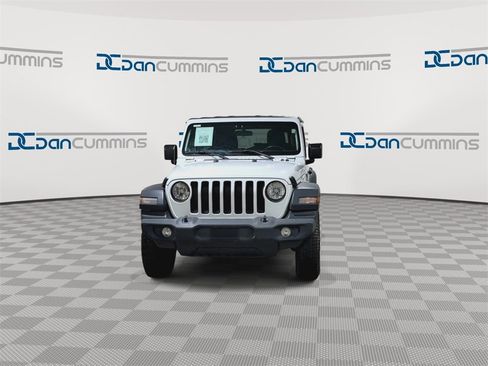 Used 2018 Jeep Wrangler Unlimited Sport S image 4