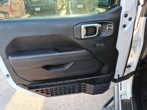 Used 2021 Jeep Gladiator Rubicon AWD/4WD image 20