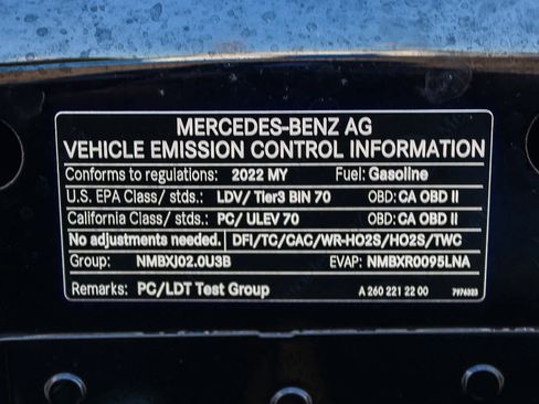 Used 2022 Mercedes-Benz GLB 250 w/ Premium Package Lite image 27