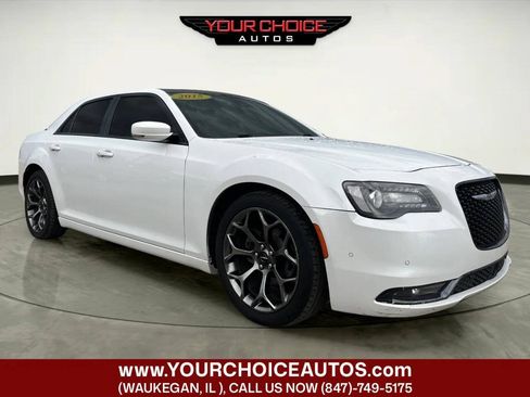 Used 2015 Chrysler 300 S w/ 300S Premium Group RWD image 7