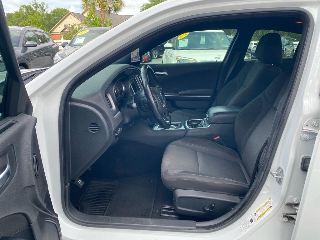 Used 2020 Dodge Charger SXT RWD image 29