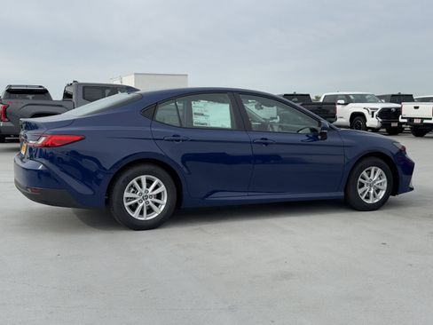 Used 2026 Toyota Camry LE image 13