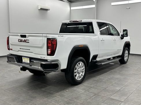Used 2022 GMC Sierra 2500 SLE w/ SLE Convenience Package image 2