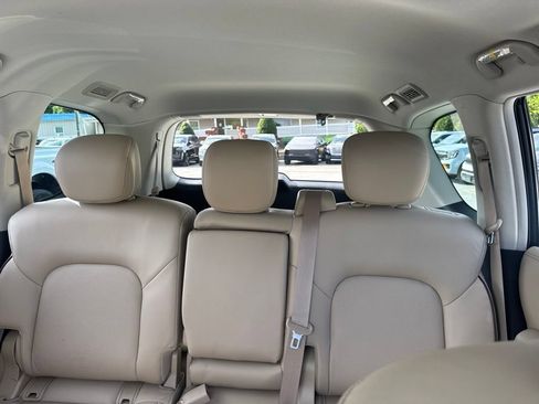 Used 2022 Nissan Armada SL RWD image 5