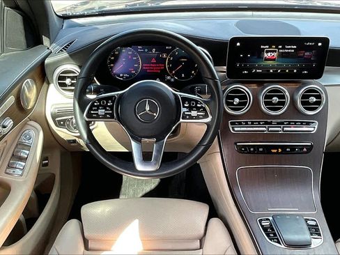 Used 2023 Mercedes-Benz GLC 300 4MATIC Coupe image 6