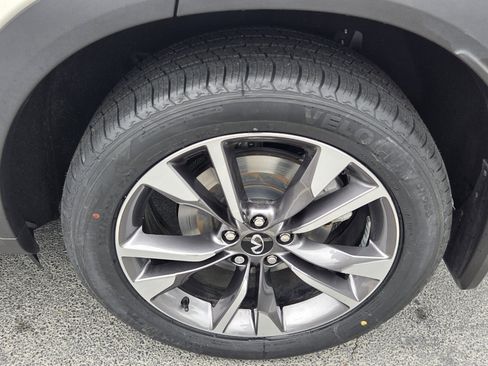 Used 2023 INFINITI QX60 Luxe FWD image 10