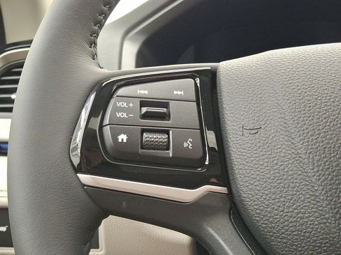 Used 2026 Honda Odyssey Touring image 20