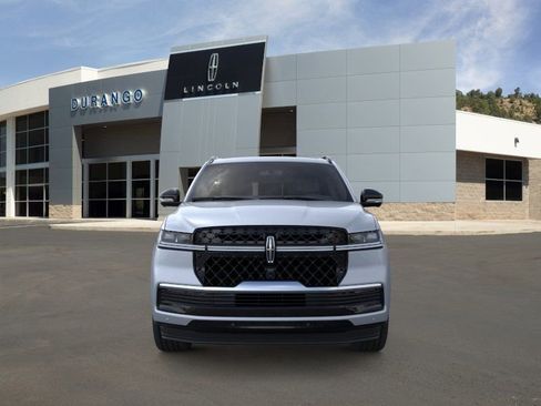 New 2026 Lincoln Navigator L Reserve w/ Jet Appearance Package AWD/4WD image 6