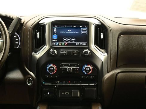 Used 2022 Chevrolet Silverado 3500 LTZ w/ LTZ Convenience Package AWD/4WD image 20