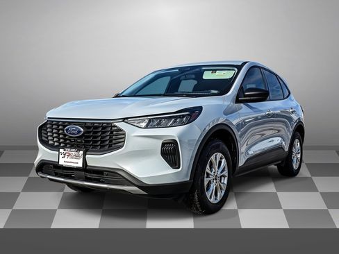 Used 2025 Ford Escape Active image 3