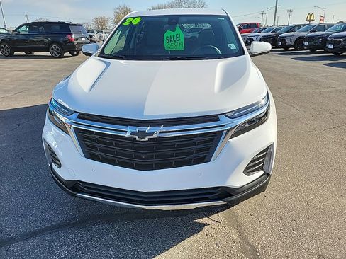 Used 2024 Chevrolet Equinox LT AWD/4WD image 2
