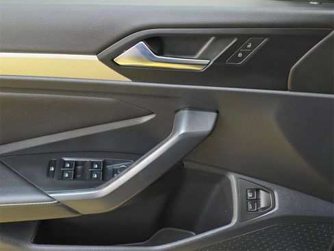 Used 2024 Volkswagen Jetta S image 22