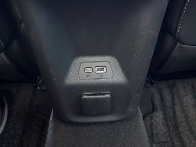 Used 2021 Buick Envision Avenir AWD/4WD image 19