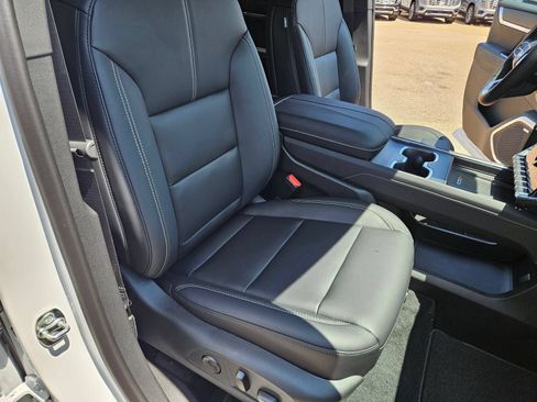 New 2026 GMC Acadia Elevation w/ Elevation Premium Package FWD image 27