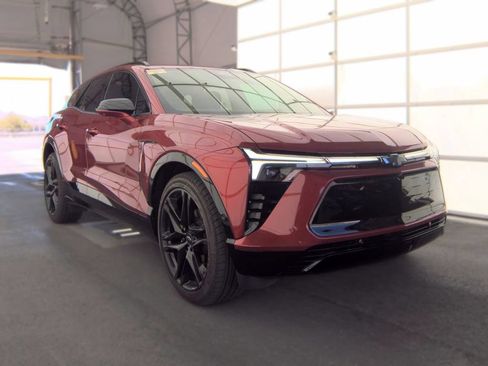 Used 2025 Chevrolet Blazer EV RS w/ Super Cruise Package AWD/4WD image 1