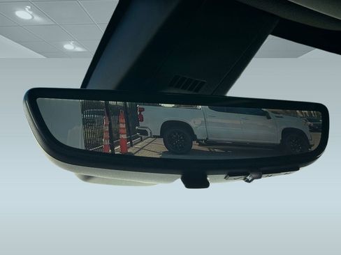 Used 2021 Cadillac XT5 Premium Luxury image 18