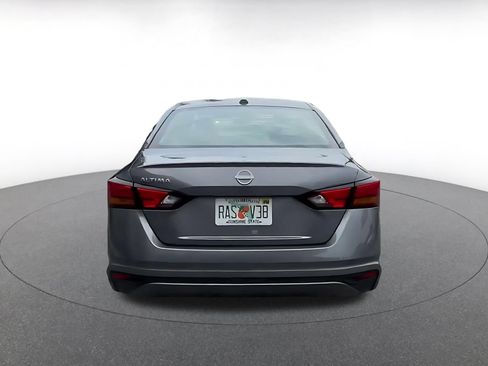 Used 2026 Nissan Altima 2.5 SV FWD image 12