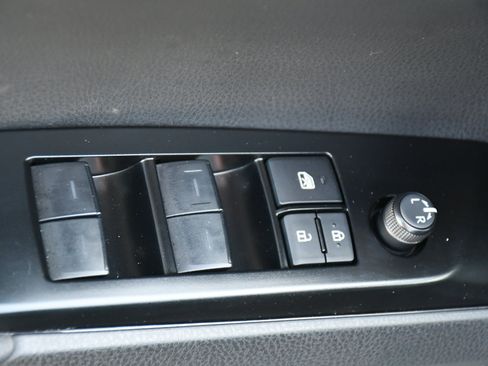 Certified 2025 Toyota Camry SE image 8