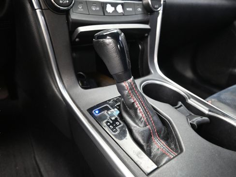 Used 2015 Toyota Camry XSE w/ Moonroof Package image 30