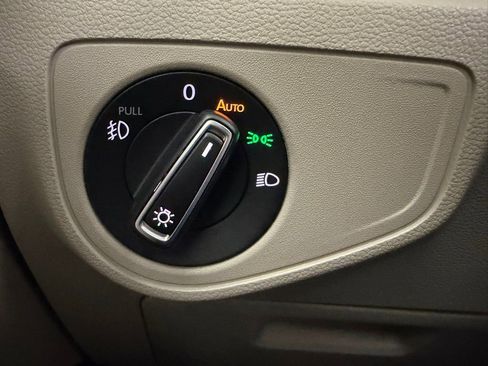 Used 2019 Volkswagen Atlas SEL R-Line image 23