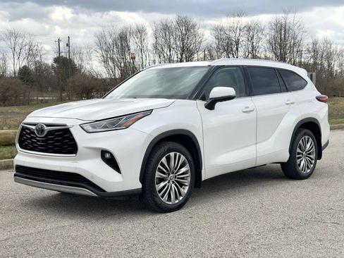 Used 2021 Toyota Highlander Platinum AWD/4WD image 50