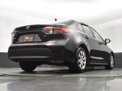 Used 2023 Toyota Corolla LE FWD image 13
