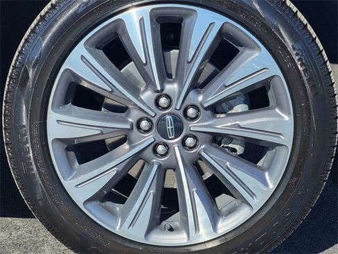 Certified 2021 Lincoln Corsair Reserve w/ Equipment Group 201A image 17