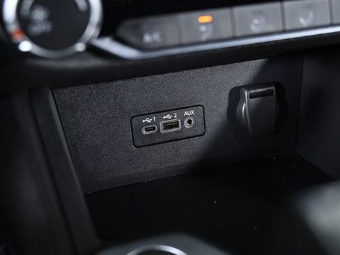 Certified 2023 Nissan Sentra SV image 19