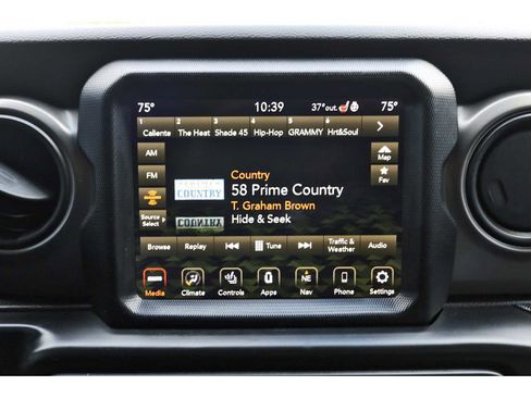 Used 2023 Jeep Wrangler Unlimited w/ Sun & Screen Package image 21