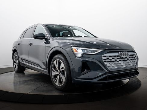 Certified 2024 Audi Q8 e-tron Premium Plus w/ Premium Plus Package AWD/4WD image 2