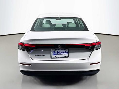 Certified 2023 Honda Accord EX image 6