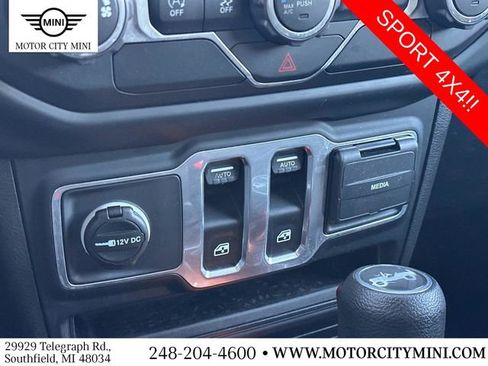 Used 2019 Jeep Wrangler Sport S image 33