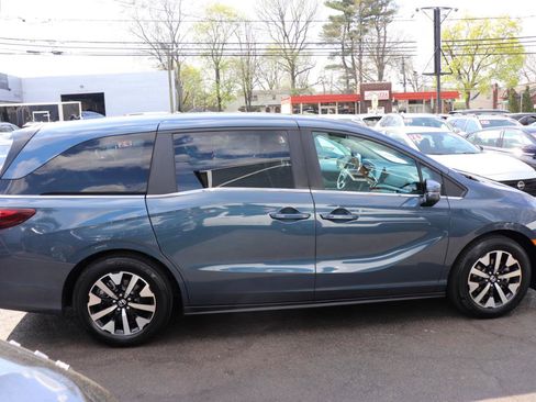 Used 2025 Honda Odyssey EX-L image 6