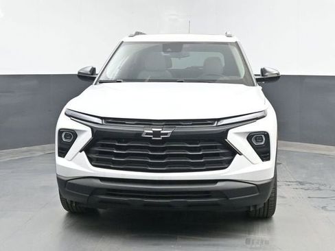 New 2026 Chevrolet TrailBlazer LT w/ Midnight Edition FWD image 3
