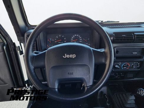 Used 2004 Jeep Wrangler SE AWD/4WD image 12