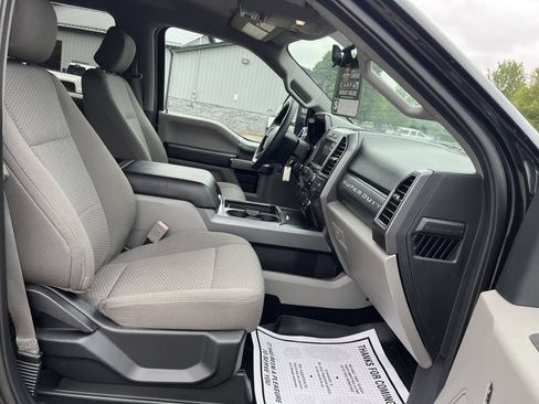 Used 2019 Ford F250 XLT w/ XLT Premium Package AWD/4WD image 25